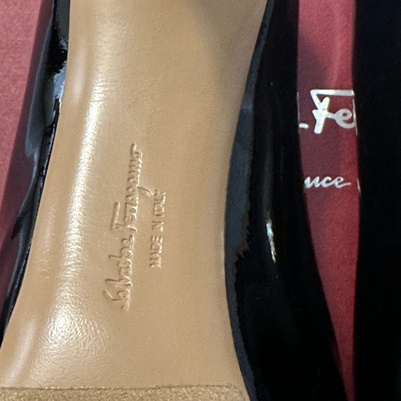 Ferregamo platform heel - Picture 4 of 6